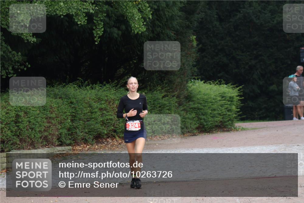 13.09.2026 - Stadtparktriathlon Emre Sener http://msf.ph/oto/10263726 13.09.2026 11:07:50 Laufen 324, 324 meine-sportfotos.de