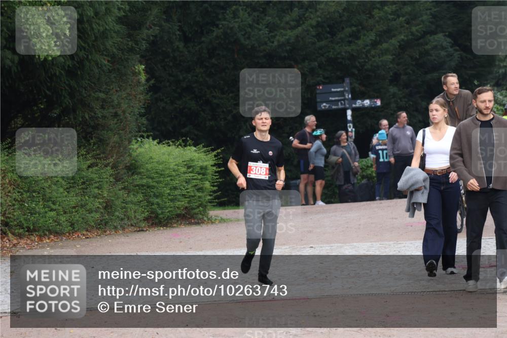 13.09.2026 - Stadtparktriathlon Emre Sener http://msf.ph/oto/10263743 13.09.2026 11:08:27 Laufen 308, 10, 306, 308 meine-sportfotos.de