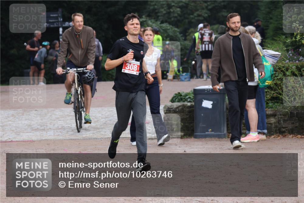 13.09.2026 - Stadtparktriathlon Emre Sener http://msf.ph/oto/10263746 13.09.2026 11:08:30 Laufen 308, 308 meine-sportfotos.de
