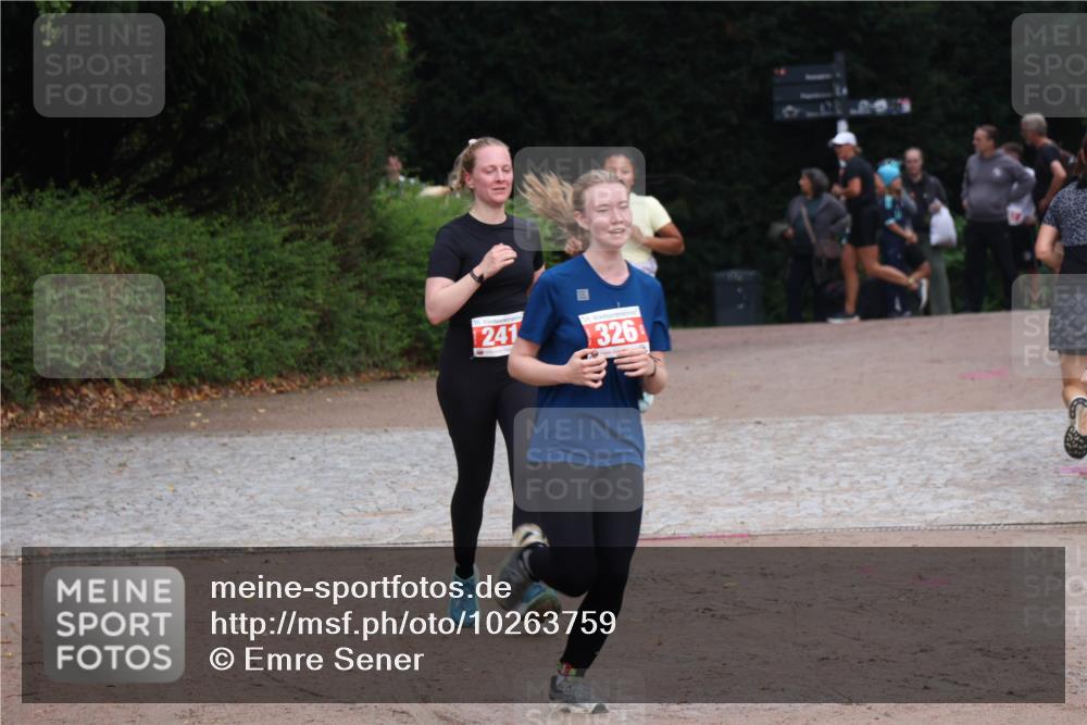 13.09.2026 - Stadtparktriathlon Emre Sener http://msf.ph/oto/10263759 13.09.2026 11:10:43 Laufen 241, 25, 326, 231, 241, 326 meine-sportfotos.de