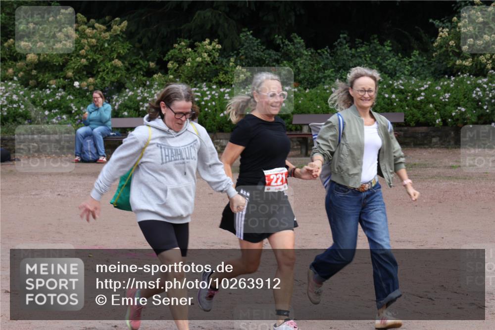 13.09.2026 - Stadtparktriathlon Emre Sener http://msf.ph/oto/10263912 13.09.2026 11:19:02 Laufen 221, 221 meine-sportfotos.de