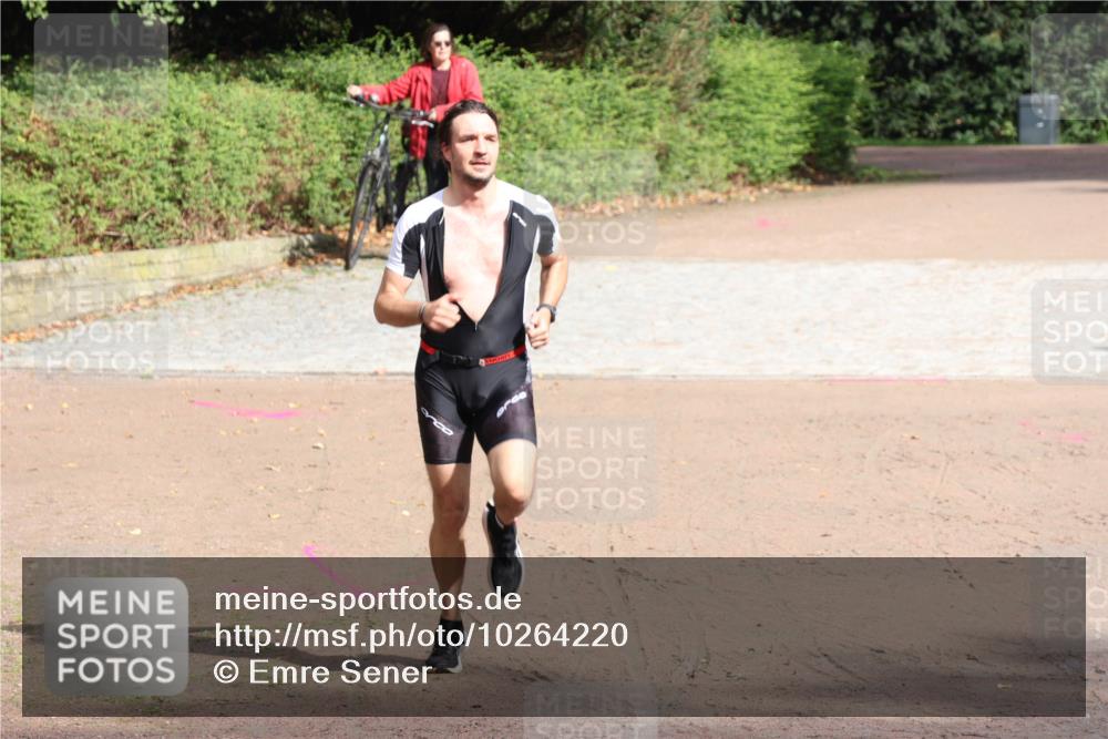 13.09.2026 - Stadtparktriathlon Emre Sener http://msf.ph/oto/10264220 13.09.2026 11:31:52 Laufen 415, 527 meine-sportfotos.de