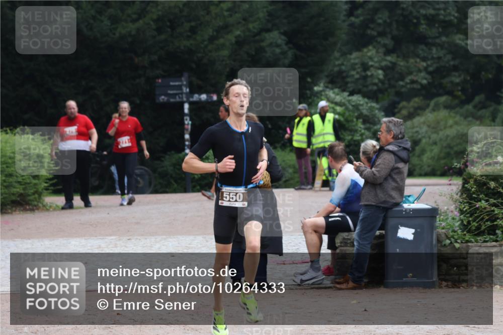 13.09.2026 - Stadtparktriathlon Emre Sener http://msf.ph/oto/10264333 13.09.2026 11:35:01 Laufen 2716, 550, 550, 568 meine-sportfotos.de
