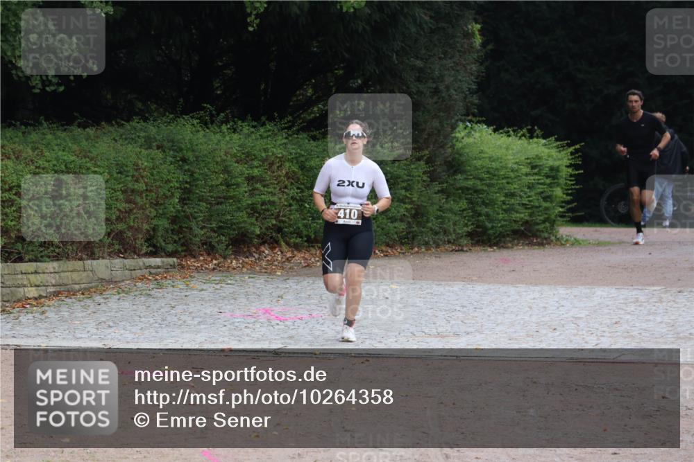 13.09.2026 - Stadtparktriathlon Emre Sener http://msf.ph/oto/10264358 13.09.2026 11:35:51 Laufen 2, 410, 270, 279, 410, 553 meine-sportfotos.de