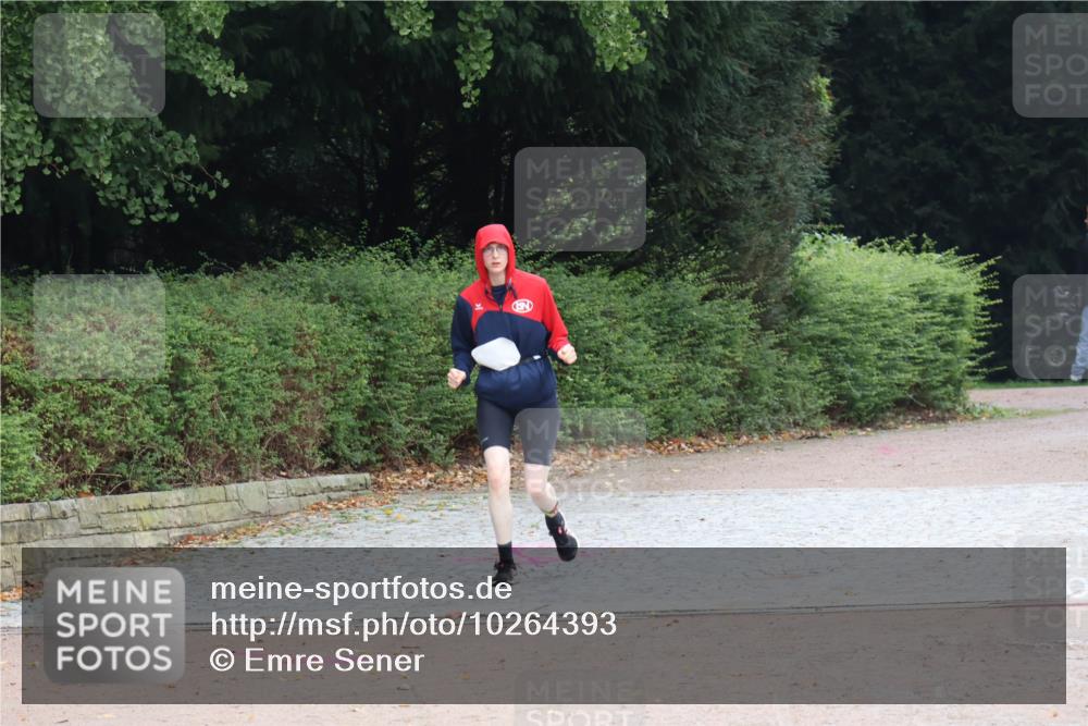13.09.2026 - Stadtparktriathlon Emre Sener http://msf.ph/oto/10264393 13.09.2026 11:36:29 Laufen 342, 366, 462, 531, 582, 584 meine-sportfotos.de