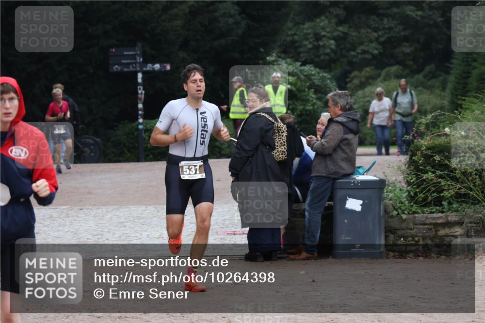 13.09.2026 - Stadtparktriathlon Emre Sener http://msf.ph/oto/10264398 13.09.2026 11:36:36 Laufen 1531, 342, 420, 490, 531, 582, 584 meine-sportfotos.de