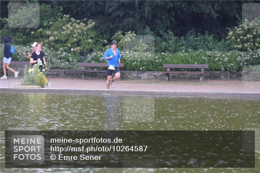 13.09.2026 - Stadtparktriathlon Emre Sener http://msf.ph/oto/10264587 13.09.2026 11:42:14 Laufen 422, 457, 484 meine-sportfotos.de