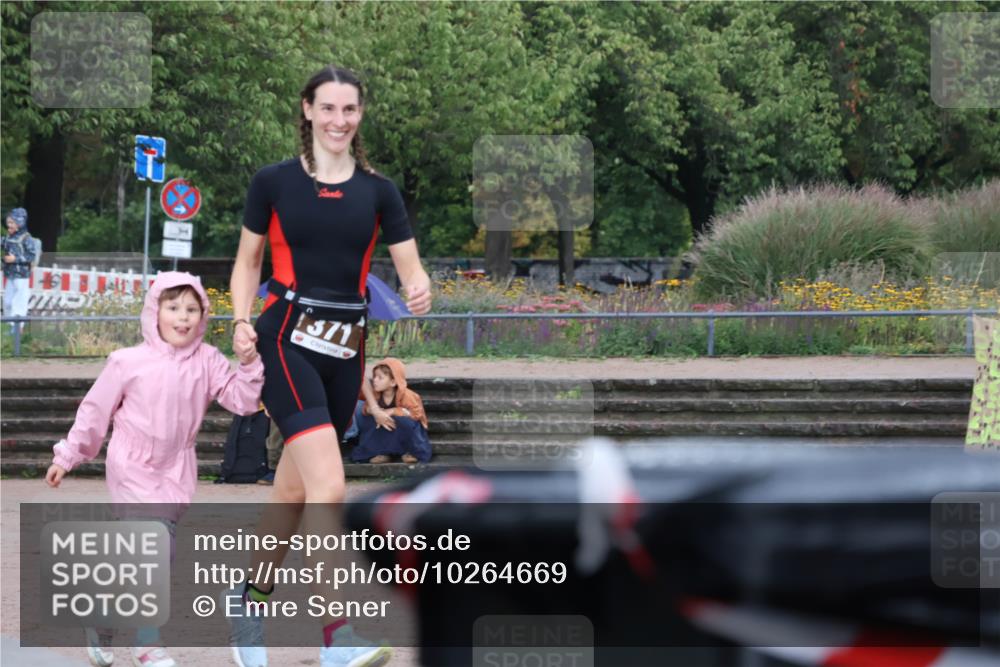 13.09.2026 - Stadtparktriathlon Emre Sener http://msf.ph/oto/10264669 13.09.2026 11:45:18 Laufen 371, 468, 560 meine-sportfotos.de