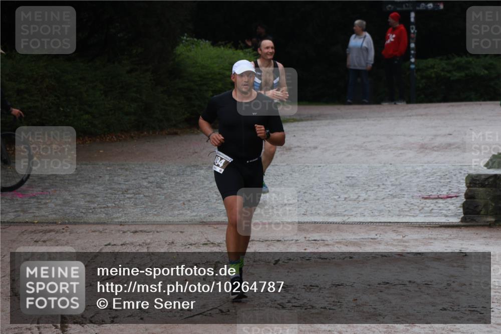 13.09.2026 - Stadtparktriathlon Emre Sener http://msf.ph/oto/10264787 13.09.2026 11:51:27 Laufen 94, 41, 403, 481, 482, 494, 506, 556, 622 meine-sportfotos.de
