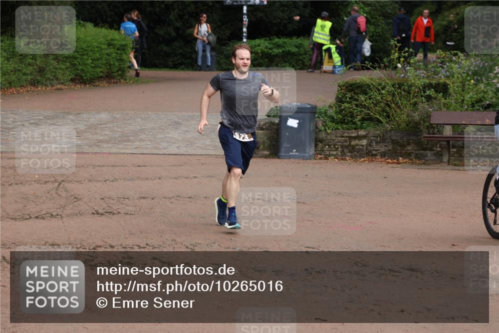 13.09.2026 - Stadtparktriathlon Emre Sener http://msf.ph/oto/10265016 13.09.2026 12:01:04 Laufen 573, 602, 619 meine-sportfotos.de