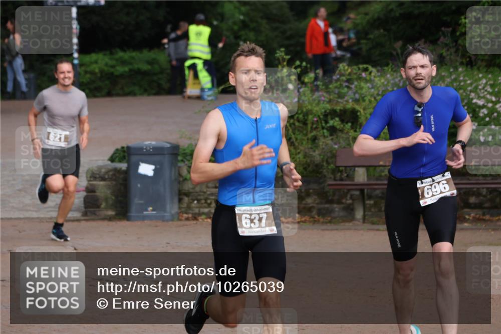 13.09.2026 - Stadtparktriathlon Emre Sener http://msf.ph/oto/10265039 13.09.2026 12:01:48 Laufen 621, 3001, 25, 637, 696, 621, 635, 637, 674, 688, 696 meine-sportfotos.de
