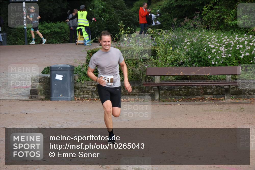 13.09.2026 - Stadtparktriathlon Emre Sener http://msf.ph/oto/10265043 13.09.2026 12:01:49 Laufen 6716, 21, 621, 637, 674, 696 meine-sportfotos.de