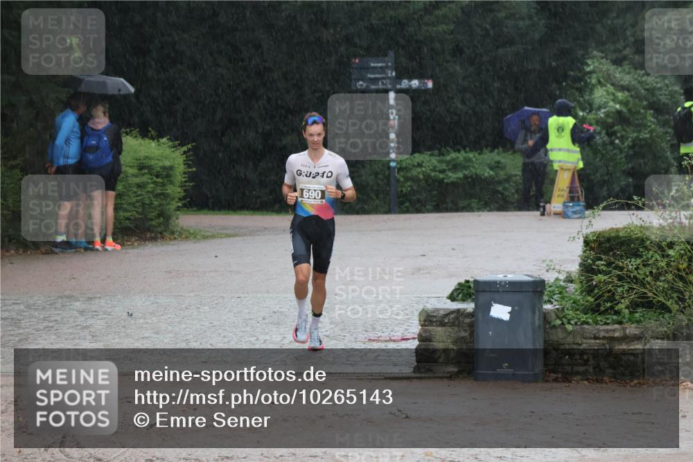 13.09.2026 - Stadtparktriathlon Emre Sener http://msf.ph/oto/10265143 13.09.2026 12:05:16 Laufen 690, 690 meine-sportfotos.de