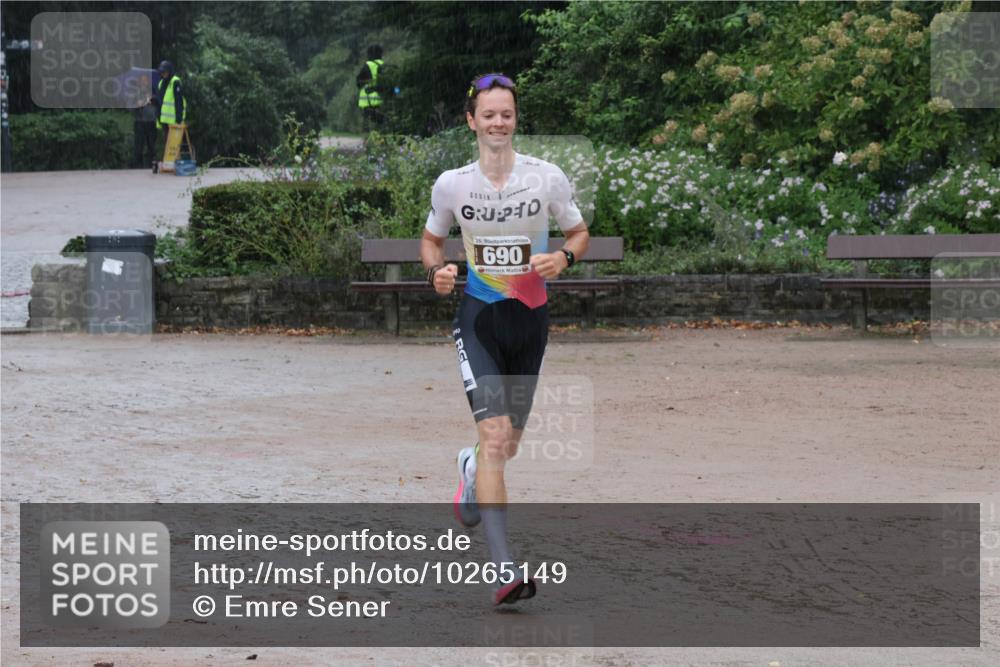 13.09.2026 - Stadtparktriathlon Emre Sener http://msf.ph/oto/10265149 13.09.2026 12:05:22 Laufen 2, 25, 690, 690 meine-sportfotos.de