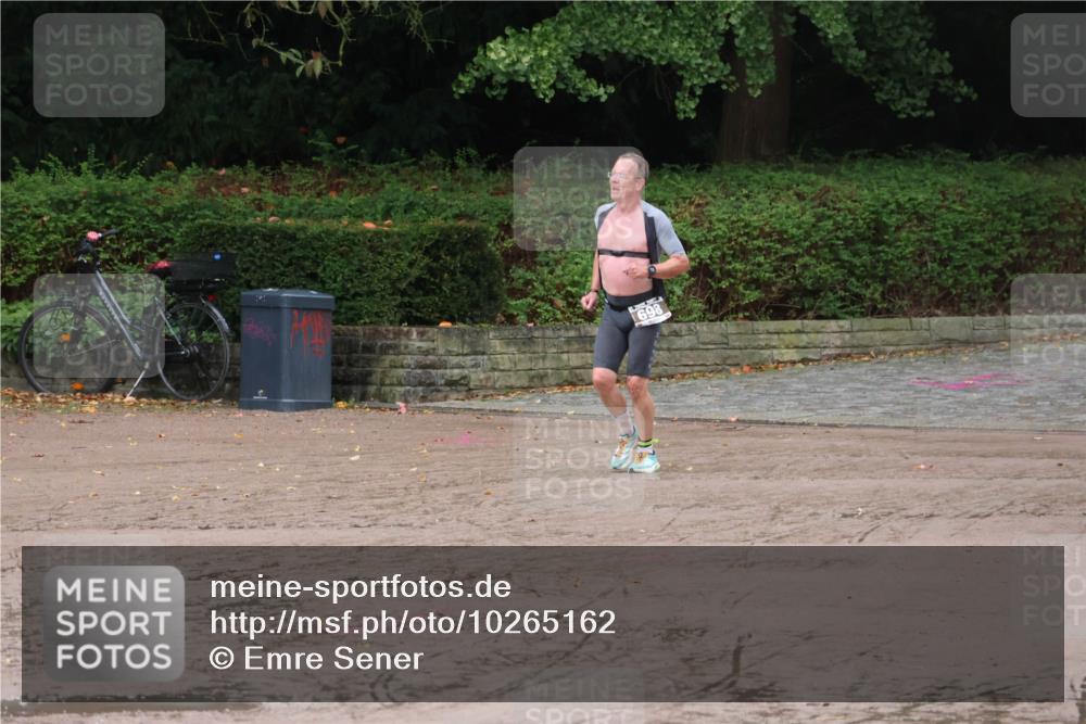13.09.2026 - Stadtparktriathlon Emre Sener http://msf.ph/oto/10265162 13.09.2026 12:07:43 Laufen 698, 698 meine-sportfotos.de