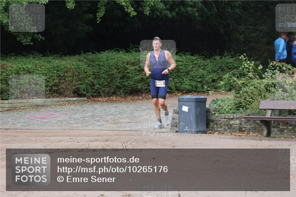 13.09.2026 - Stadtparktriathlon Emre Sener http://msf.ph/oto/10265176 13.09.2026 12:08:08 Laufen 685, 423, 685, 687, 1798 meine-sportfotos.de