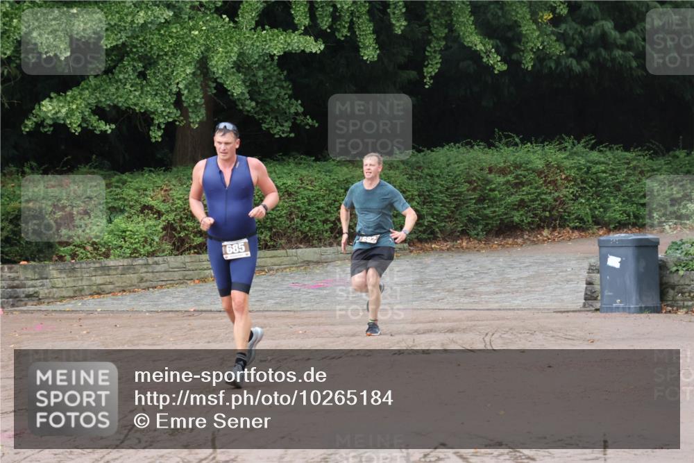 13.09.2026 - Stadtparktriathlon Emre Sener http://msf.ph/oto/10265184 13.09.2026 12:08:12 Laufen 685, 423, 685, 687, 1798 meine-sportfotos.de