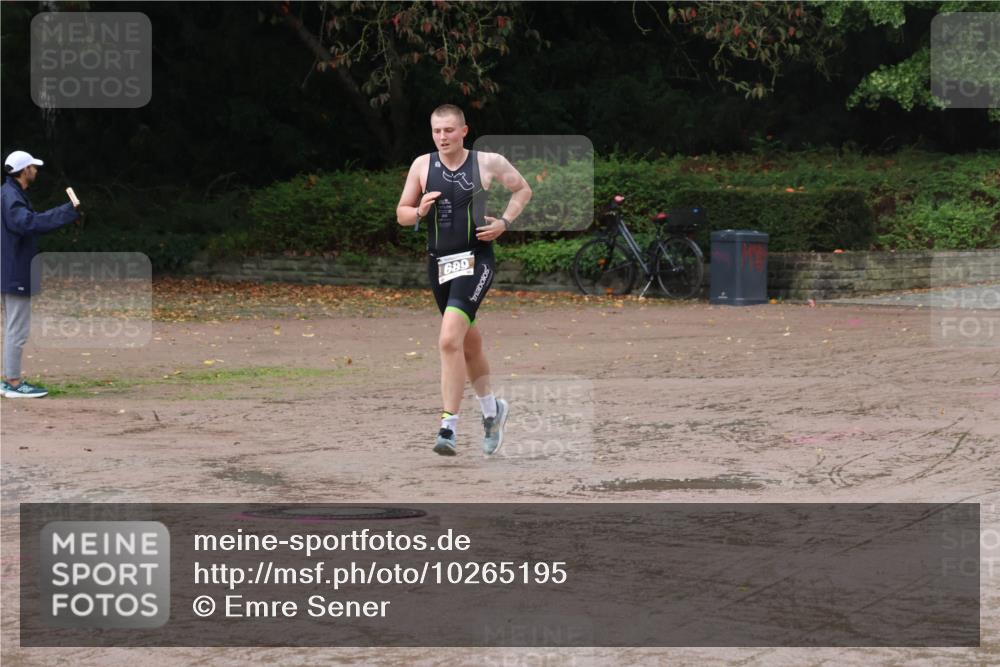 13.09.2026 - Stadtparktriathlon Emre Sener http://msf.ph/oto/10265195 13.09.2026 12:08:32 Laufen 689, 601, 657, 685, 1798 meine-sportfotos.de