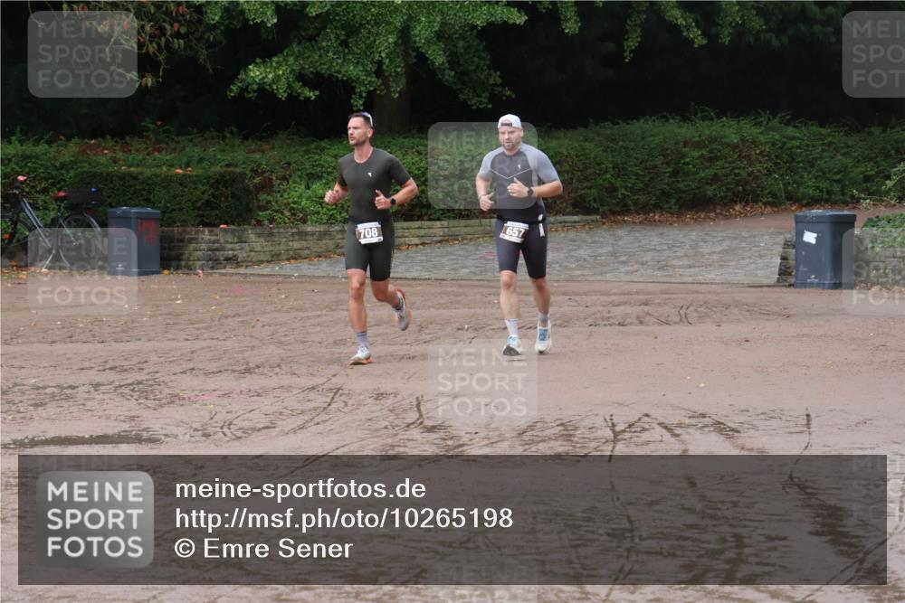 13.09.2026 - Stadtparktriathlon Emre Sener http://msf.ph/oto/10265198 13.09.2026 12:08:35 Laufen 708, 657, 593, 601, 657, 677, 1798 meine-sportfotos.de