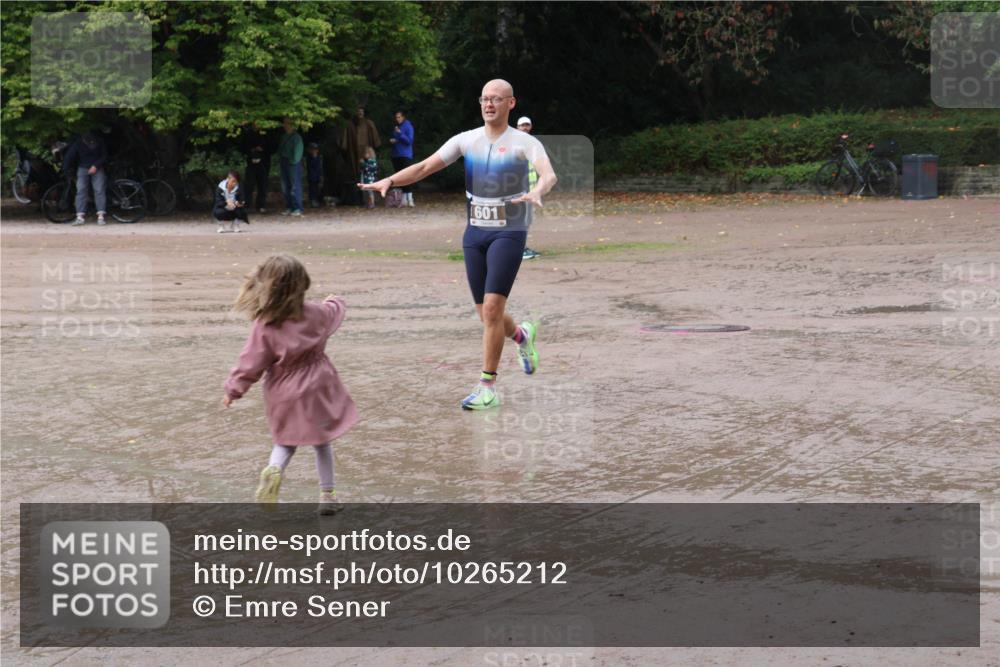 13.09.2026 - Stadtparktriathlon Emre Sener http://msf.ph/oto/10265212 13.09.2026 12:08:51 Laufen 601, 593, 601, 677 meine-sportfotos.de