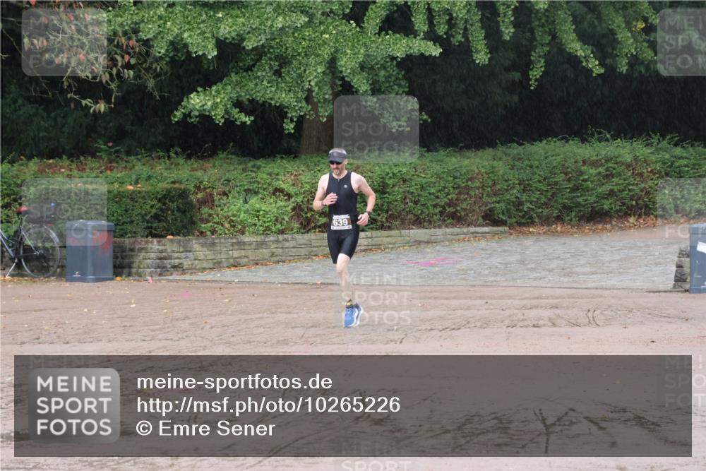 13.09.2026 - Stadtparktriathlon Emre Sener http://msf.ph/oto/10265226 13.09.2026 12:09:18 Laufen 639, 639 meine-sportfotos.de