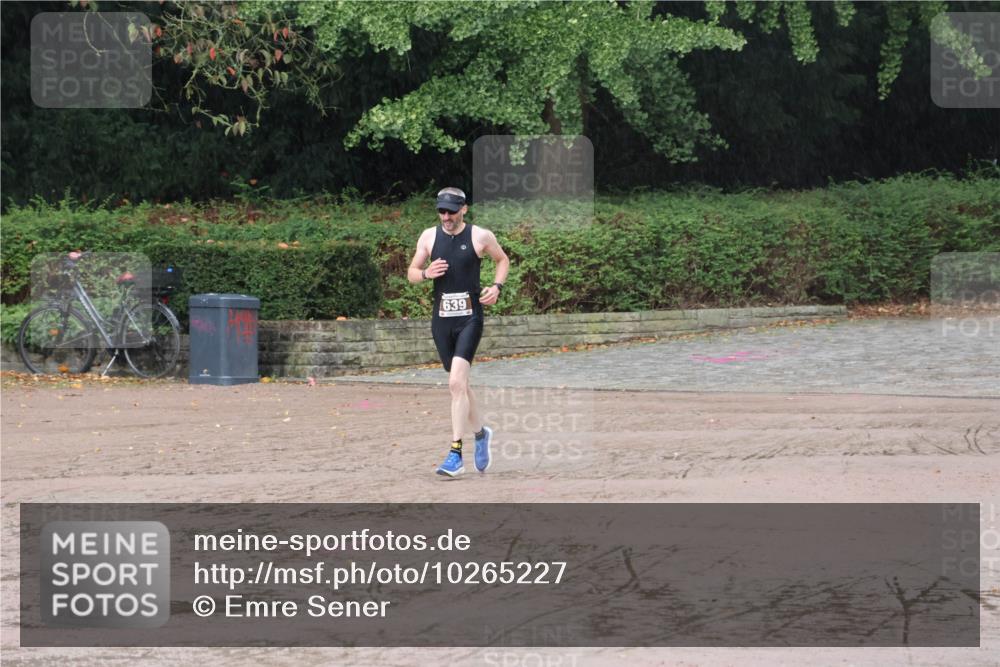 13.09.2026 - Stadtparktriathlon Emre Sener http://msf.ph/oto/10265227 13.09.2026 12:09:19 Laufen 639, 639 meine-sportfotos.de