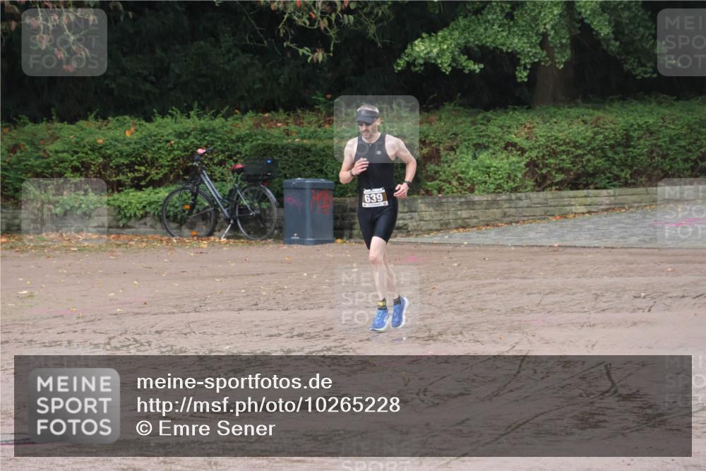 13.09.2026 - Stadtparktriathlon Emre Sener http://msf.ph/oto/10265228 13.09.2026 12:09:20 Laufen 639, 639 meine-sportfotos.de