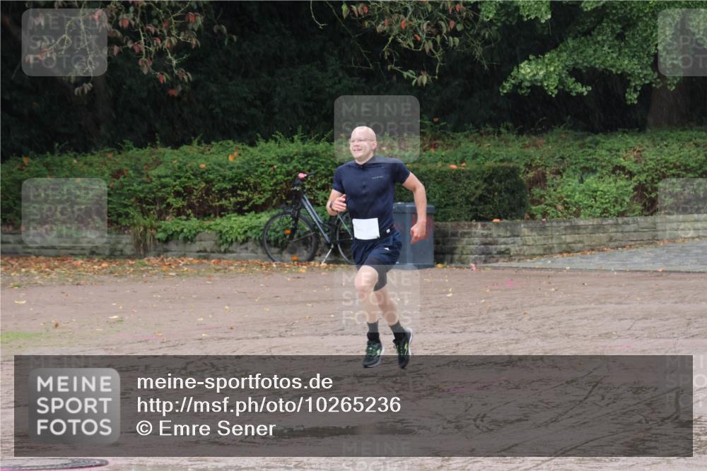 13.09.2026 - Stadtparktriathlon Emre Sener http://msf.ph/oto/10265236 13.09.2026 12:09:48 Laufen 632, 634 meine-sportfotos.de