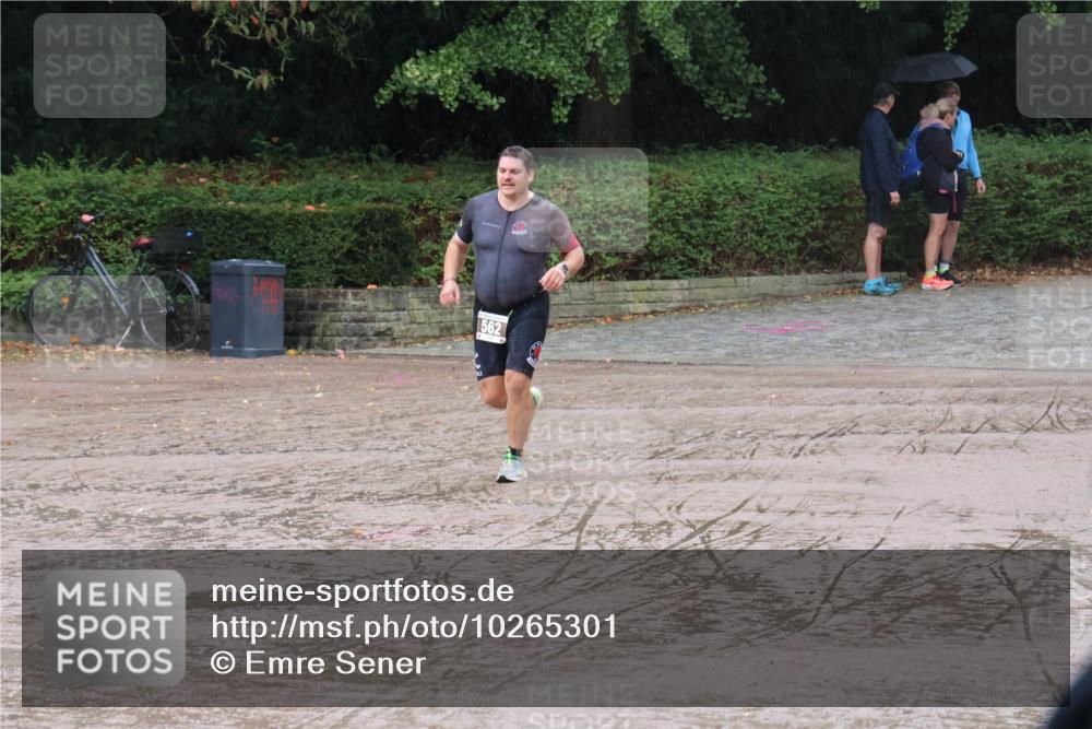 13.09.2026 - Stadtparktriathlon Emre Sener http://msf.ph/oto/10265301 13.09.2026 12:13:26 Laufen 1562, 562, 649 meine-sportfotos.de