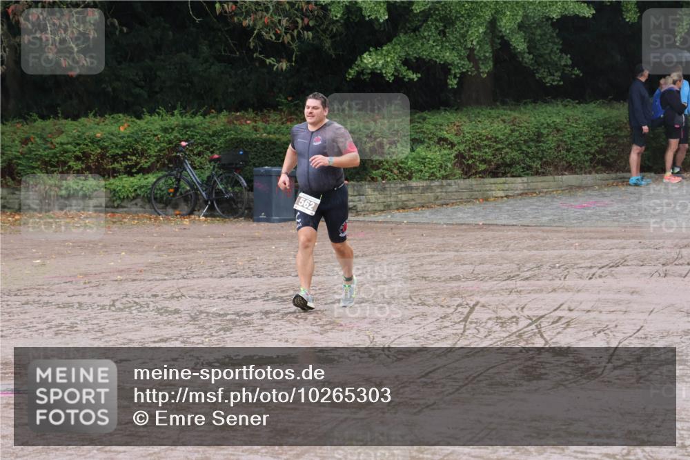 13.09.2026 - Stadtparktriathlon Emre Sener http://msf.ph/oto/10265303 13.09.2026 12:13:27 Laufen 562, 562, 649 meine-sportfotos.de
