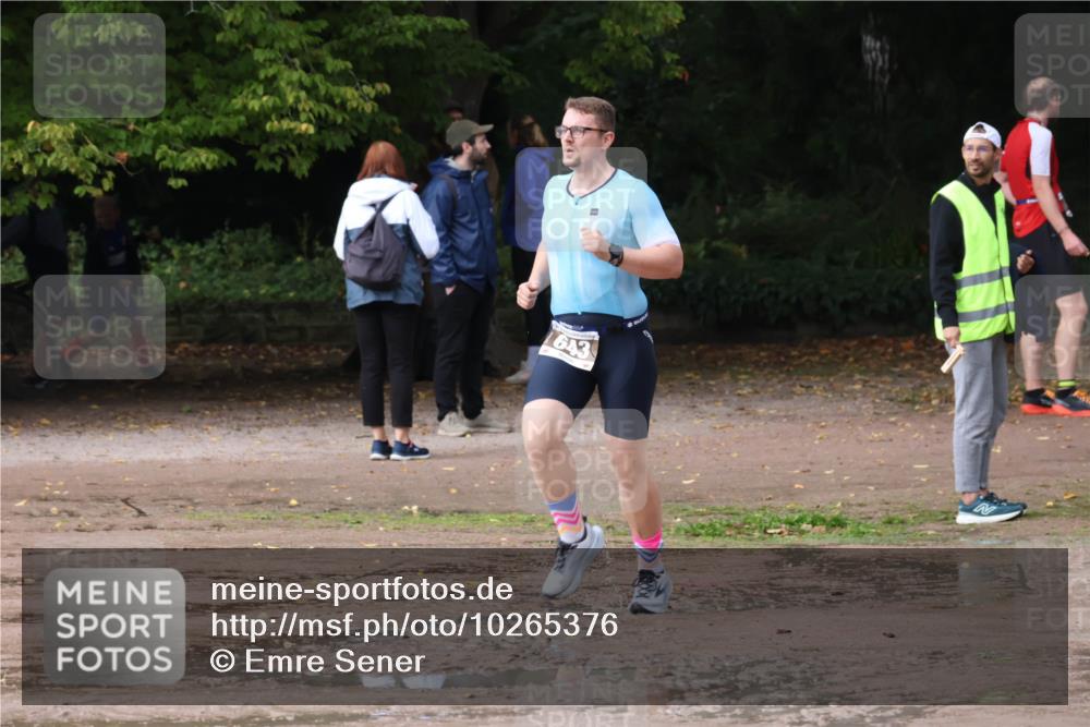13.09.2026 - Stadtparktriathlon Emre Sener http://msf.ph/oto/10265376 13.09.2026 12:18:00 Laufen 643, 589, 643 meine-sportfotos.de
