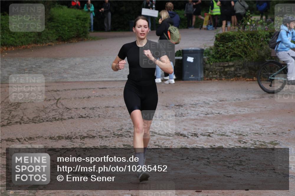13.09.2026 - Stadtparktriathlon Emre Sener http://msf.ph/oto/10265452 13.09.2026 12:22:52 Laufen 735, 752 meine-sportfotos.de