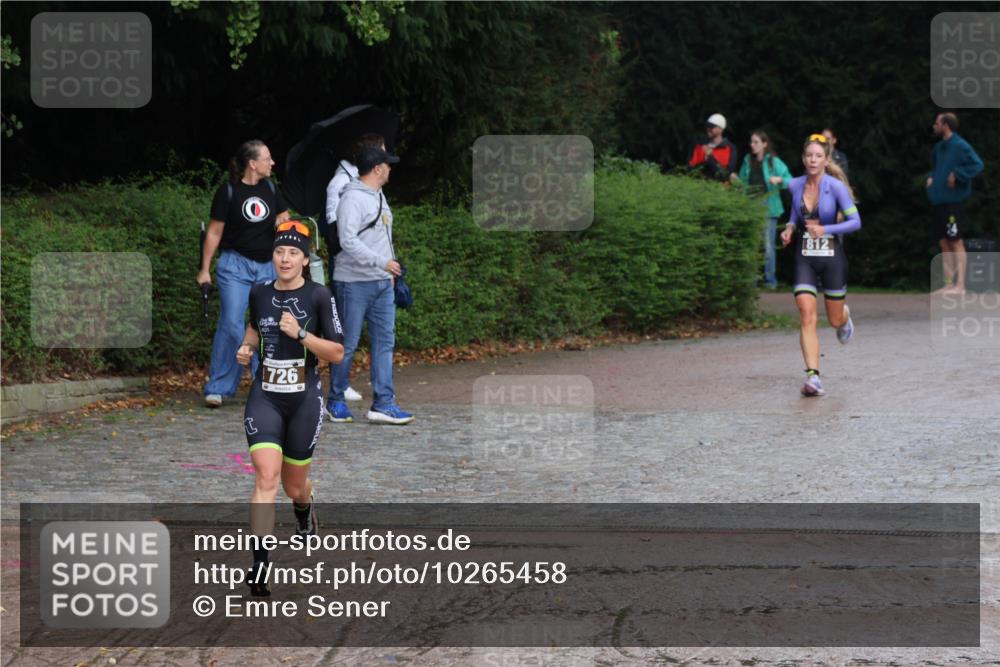 13.09.2026 - Stadtparktriathlon Emre Sener http://msf.ph/oto/10265458 13.09.2026 12:23:40 Laufen 726, 812, 726, 812 meine-sportfotos.de