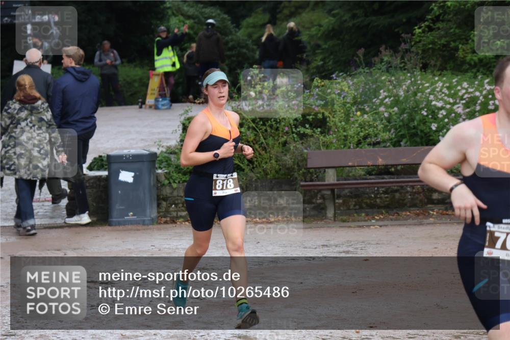 13.09.2026 - Stadtparktriathlon Emre Sener http://msf.ph/oto/10265486 13.09.2026 12:24:03 Laufen 818, 3, 70, 700, 818, 840 meine-sportfotos.de