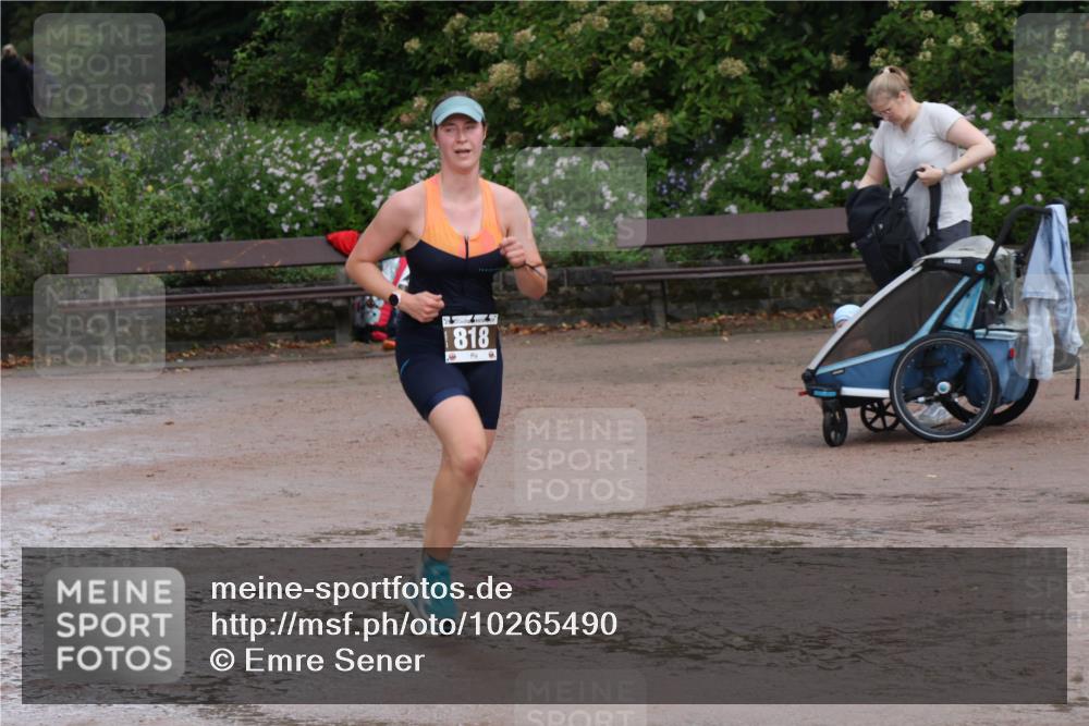 13.09.2026 - Stadtparktriathlon Emre Sener http://msf.ph/oto/10265490 13.09.2026 12:24:04 Laufen 818, 700, 818, 840 meine-sportfotos.de