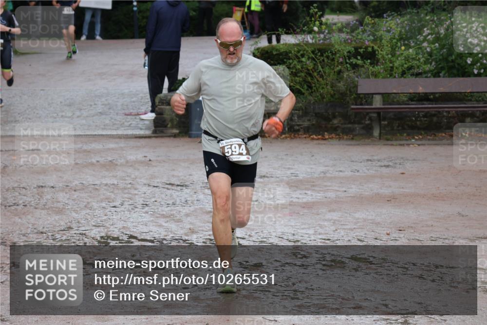 13.09.2026 - Stadtparktriathlon Emre Sener http://msf.ph/oto/10265531 13.09.2026 12:25:43 Laufen 10, 25, 594, 594, 746, 810 meine-sportfotos.de