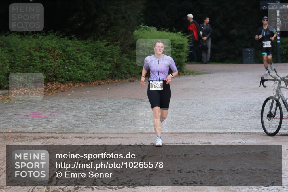 13.09.2026 - Stadtparktriathlon Emre Sener http://msf.ph/oto/10265578 13.09.2026 12:27:05 Laufen 792, 820, 760, 792, 820 meine-sportfotos.de