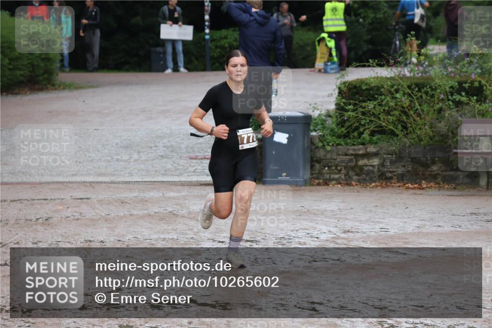 13.09.2026 - Stadtparktriathlon Emre Sener http://msf.ph/oto/10265602 13.09.2026 12:27:39 Laufen 1778, 4, 778, 821 meine-sportfotos.de