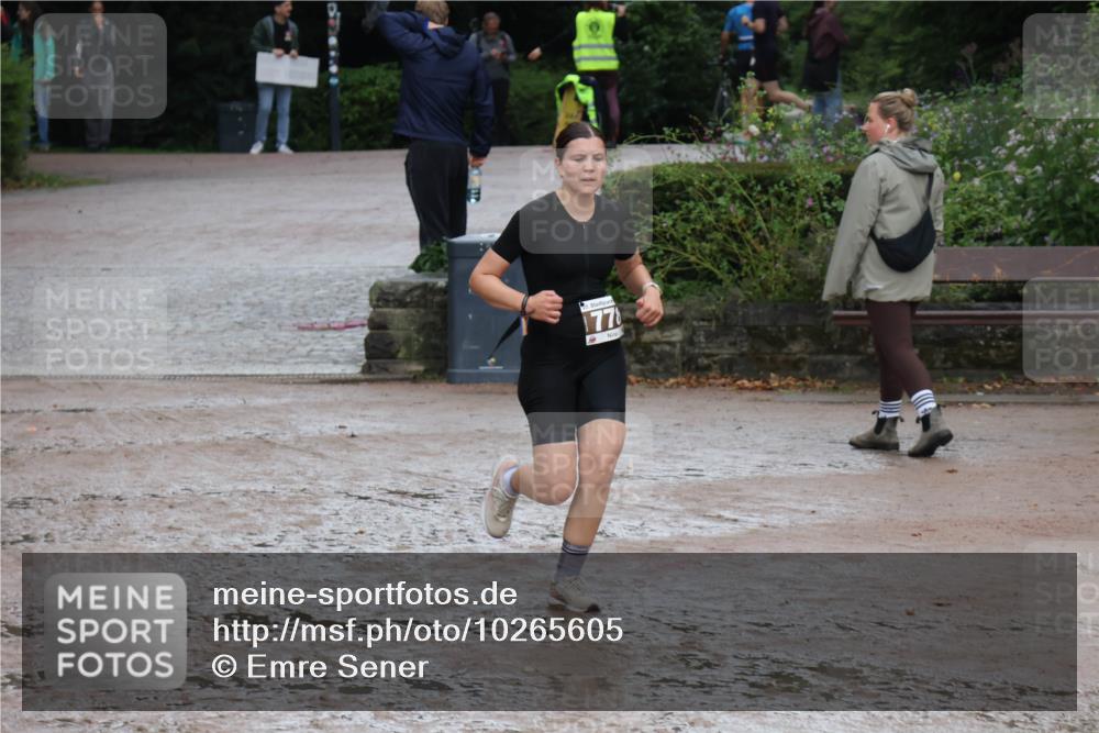 13.09.2026 - Stadtparktriathlon Emre Sener http://msf.ph/oto/10265605 13.09.2026 12:27:39 Laufen 1778, 778, 821 meine-sportfotos.de