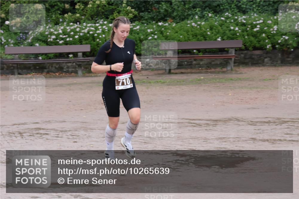 13.09.2026 - Stadtparktriathlon Emre Sener http://msf.ph/oto/10265639 13.09.2026 12:28:44 Laufen 1710, 3, 710, 770, 806, 867 meine-sportfotos.de