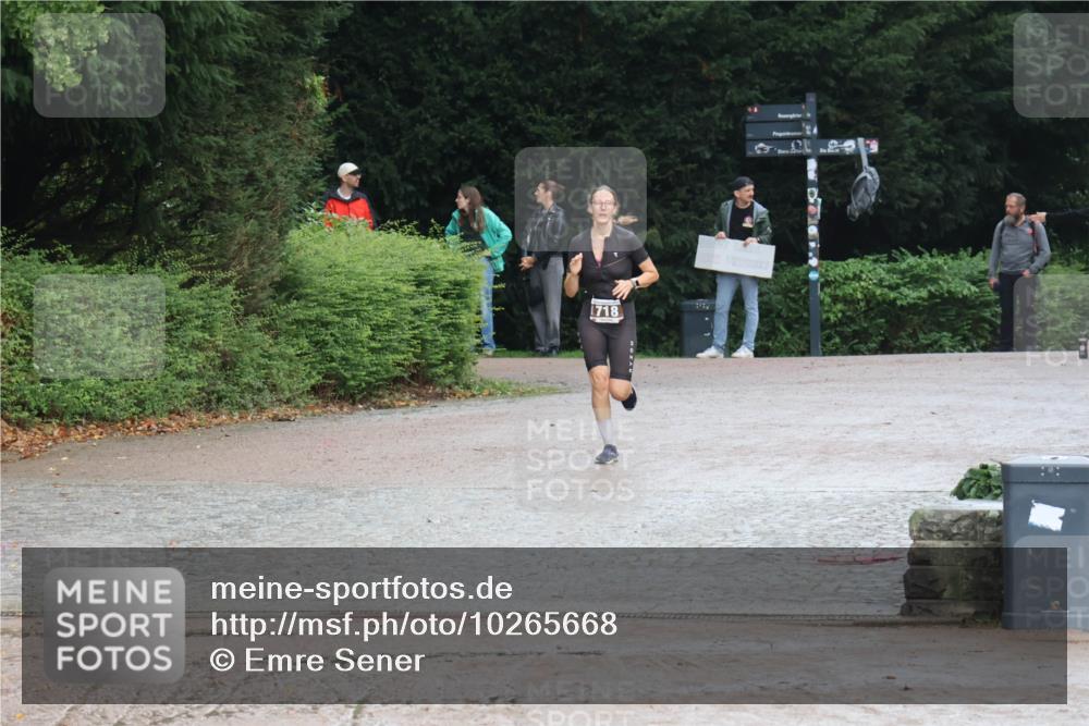 13.09.2026 - Stadtparktriathlon Emre Sener http://msf.ph/oto/10265668 13.09.2026 12:29:22 Laufen 1718, 718, 885, 892 meine-sportfotos.de