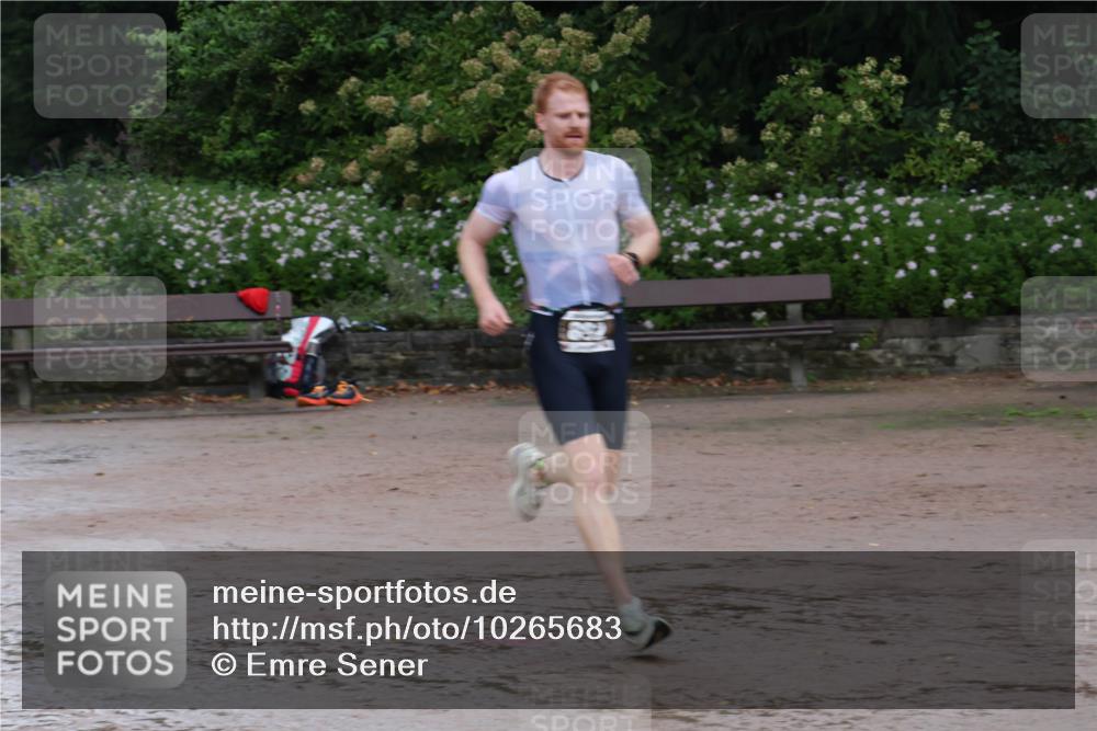 13.09.2026 - Stadtparktriathlon Emre Sener http://msf.ph/oto/10265683 13.09.2026 12:29:46 Laufen 120, 834, 891, 892, 923 meine-sportfotos.de