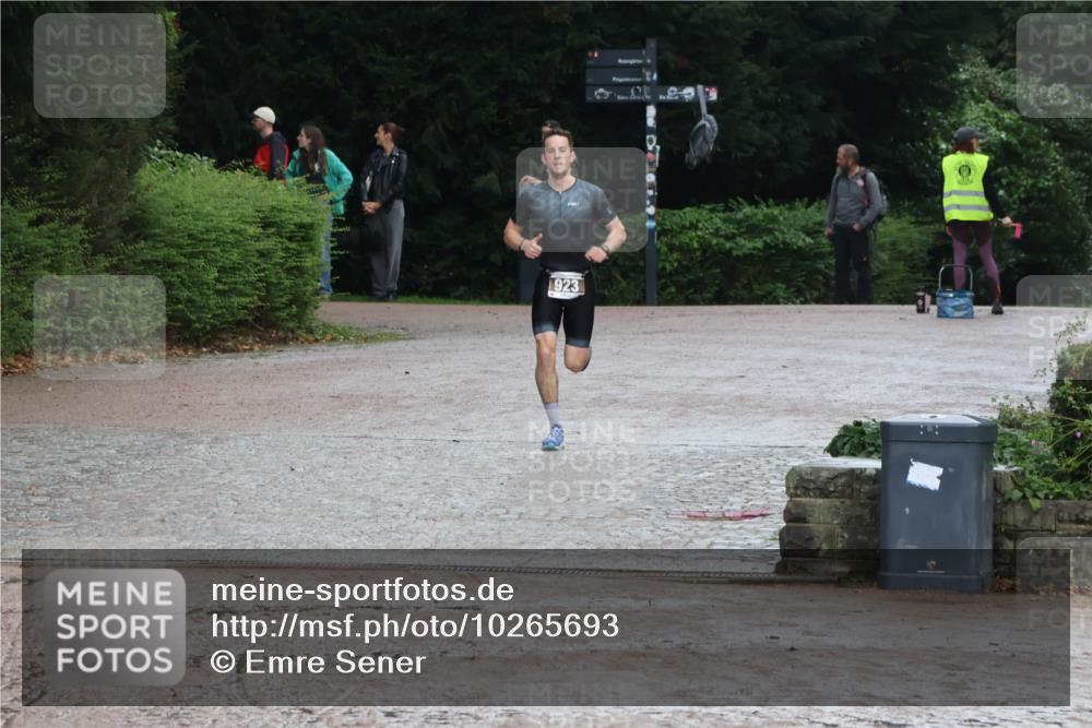 13.09.2026 - Stadtparktriathlon Emre Sener http://msf.ph/oto/10265693 13.09.2026 12:29:55 Laufen 923, 834, 891, 923 meine-sportfotos.de