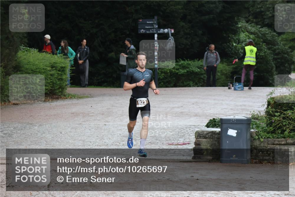 13.09.2026 - Stadtparktriathlon Emre Sener http://msf.ph/oto/10265697 13.09.2026 12:29:56 Laufen 923, 834, 891, 923 meine-sportfotos.de