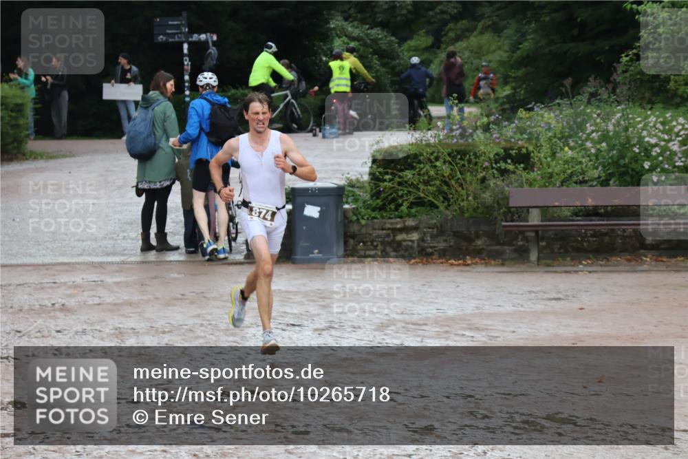 13.09.2026 - Stadtparktriathlon Emre Sener http://msf.ph/oto/10265718 13.09.2026 12:30:40 Laufen 874, 833, 874, 897, 927 meine-sportfotos.de