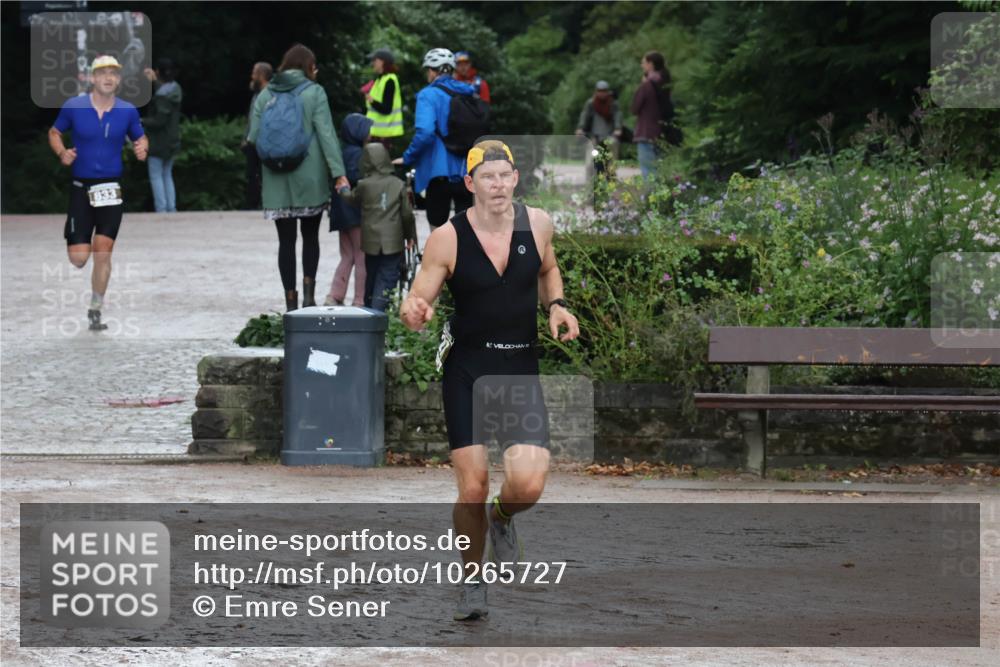 13.09.2026 - Stadtparktriathlon Emre Sener http://msf.ph/oto/10265727 13.09.2026 12:30:54 Laufen 833, 739, 771, 808, 833, 927 meine-sportfotos.de