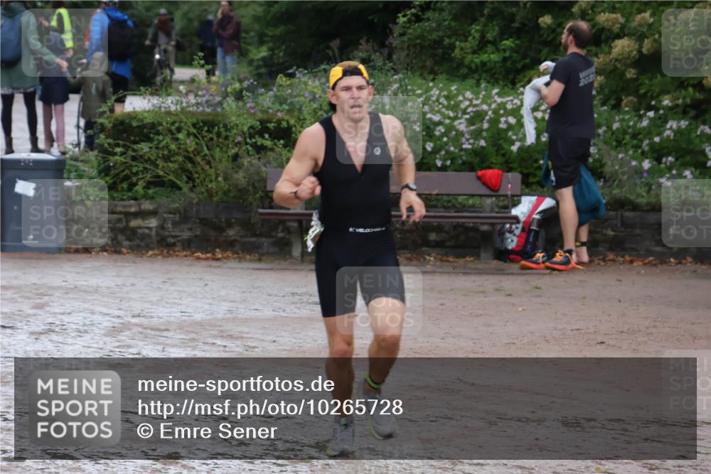 13.09.2026 - Stadtparktriathlon Emre Sener http://msf.ph/oto/10265728 13.09.2026 12:30:55 Laufen 2021, 739, 771, 808, 833, 927 meine-sportfotos.de