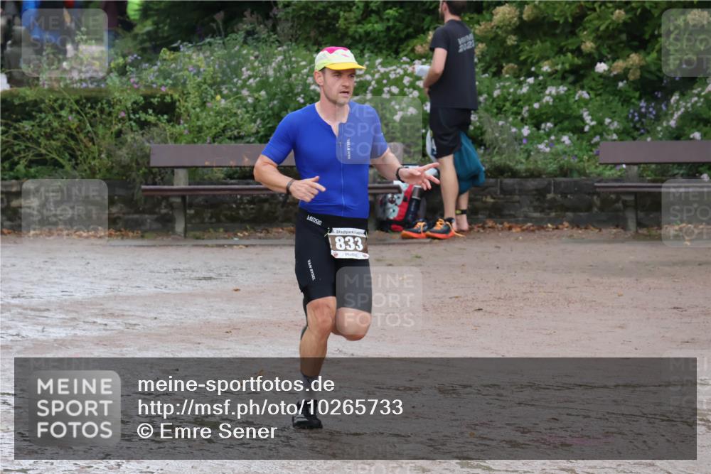 13.09.2026 - Stadtparktriathlon Emre Sener http://msf.ph/oto/10265733 13.09.2026 12:30:59 Laufen 833, 021, 739, 771, 808, 833, 927 meine-sportfotos.de