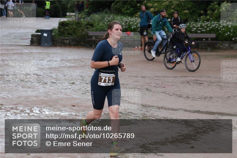 13.09.2026 - Stadtparktriathlon Emre Sener http://msf.ph/oto/10265789 13.09.2026 12:32:25 Laufen 5, 713, 713, 776, 815, 817, 862, 879 meine-sportfotos.de