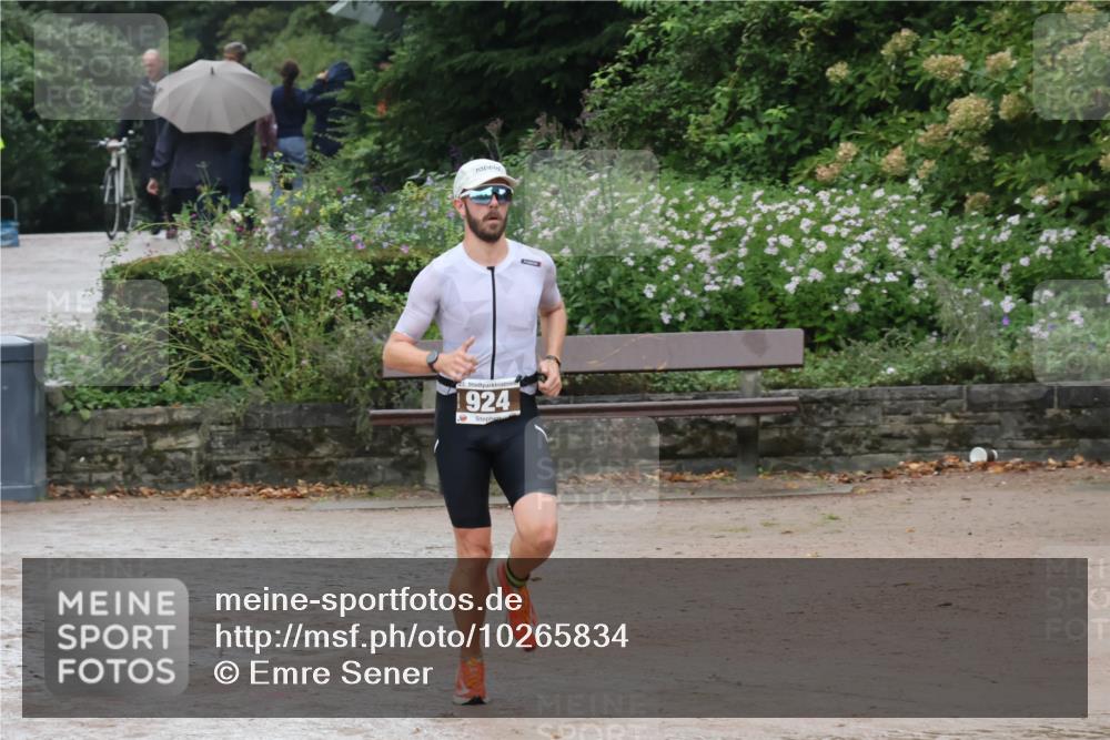 13.09.2026 - Stadtparktriathlon Emre Sener http://msf.ph/oto/10265834 13.09.2026 12:34:11 Laufen 25, 924, 787, 789, 822, 904, 924 meine-sportfotos.de